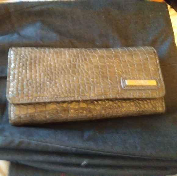 Kenneth Cole Reaction Handbags - Kenneth Cole Wallet Kenneth Cole Reaction Handbags - Kenneth Cole Wallet